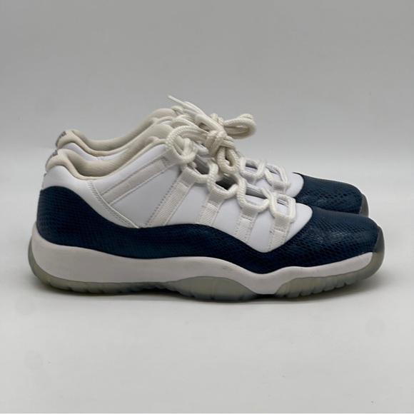 Jordan 11 Retro Low Snakeskin Navy Sneakers. Size 8.5 - Picture 1 of 9